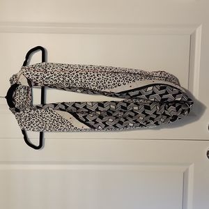 Charming Charlie Infinity Scarf black & white